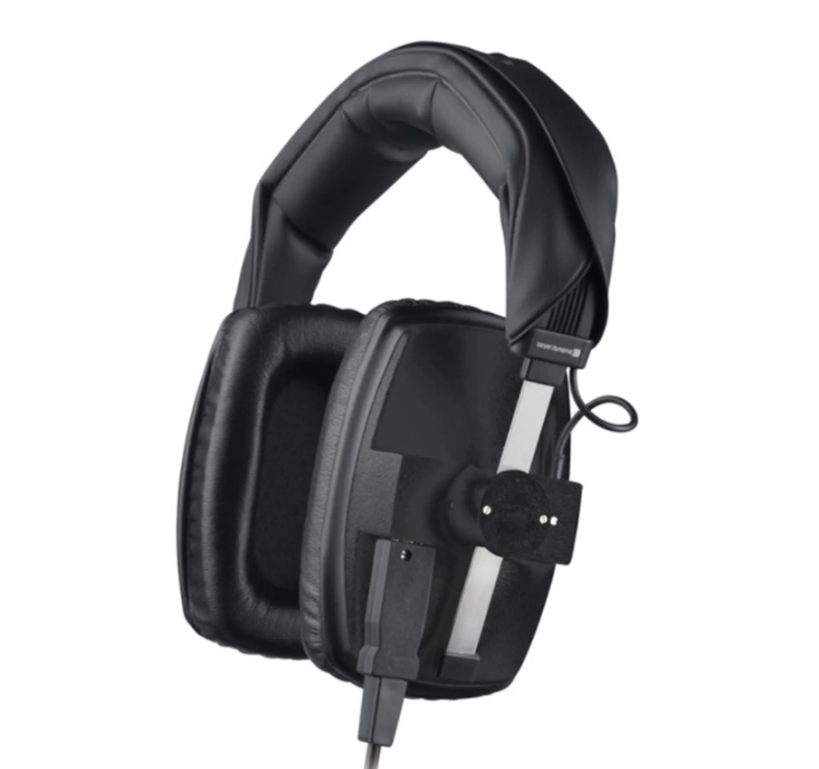 DT 100 16 Ω / black(密閉型)