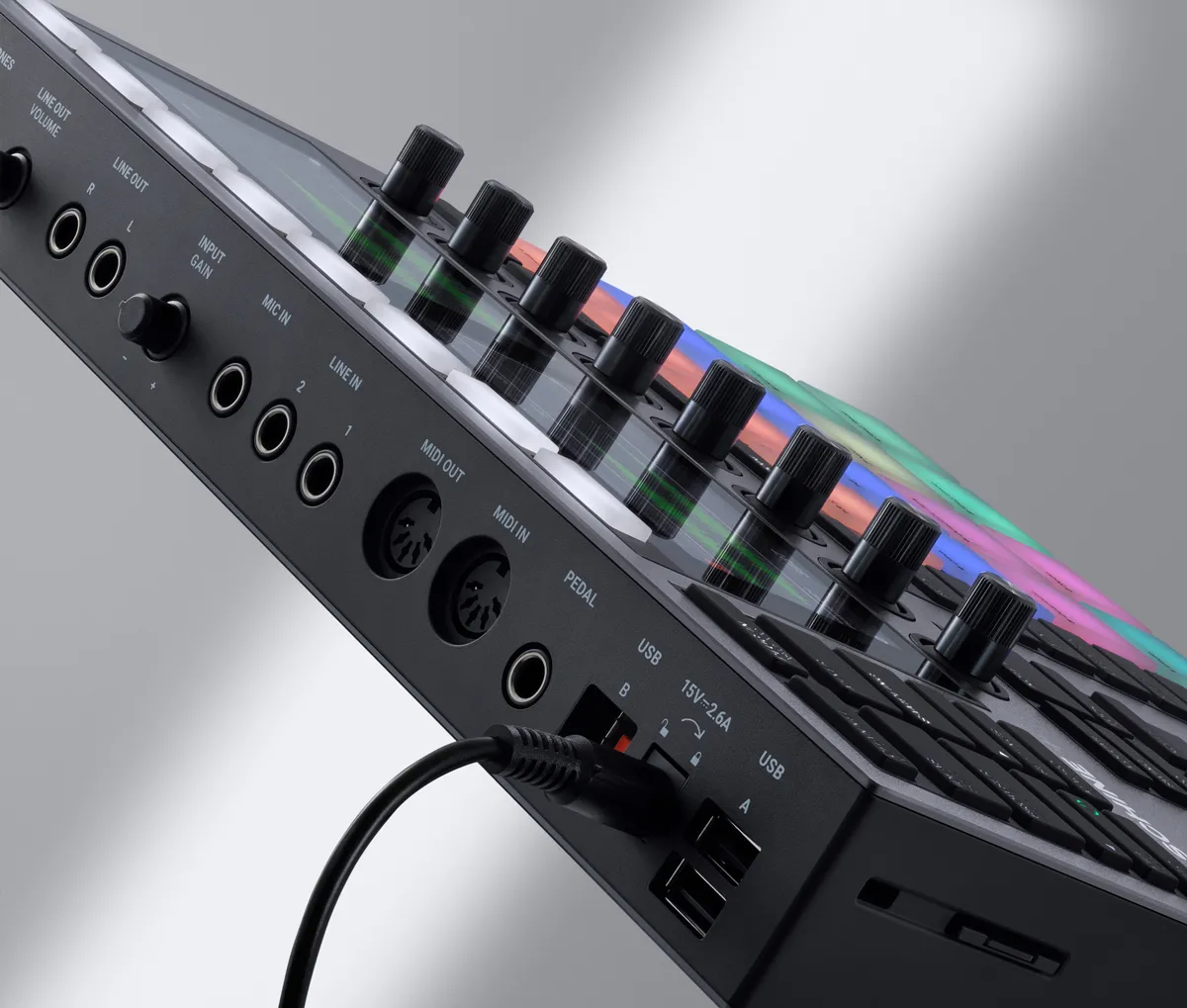 Native Instruments ドラムマシン・サンプラー MASCHINE + 正規