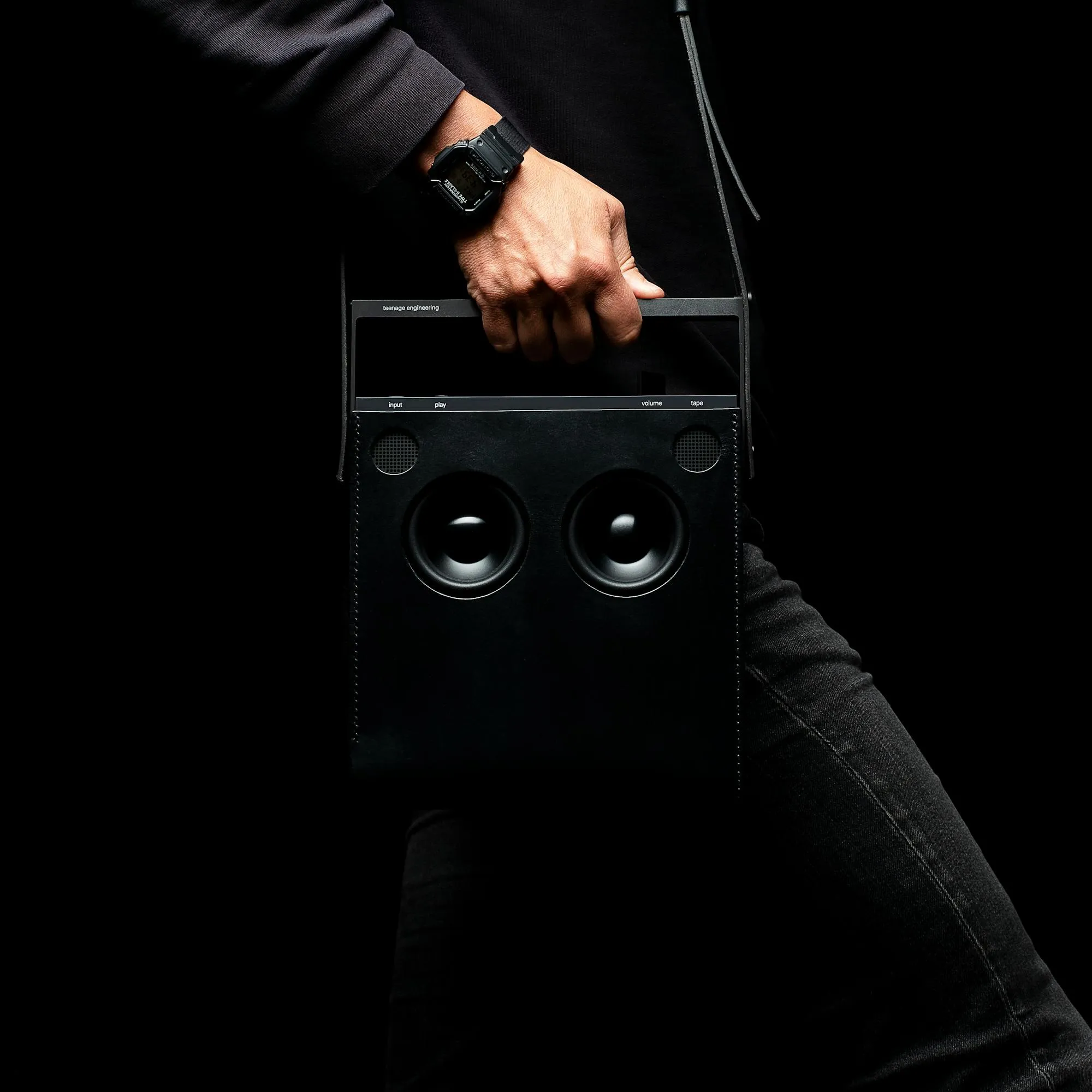 OB–4 leather bag & strap
