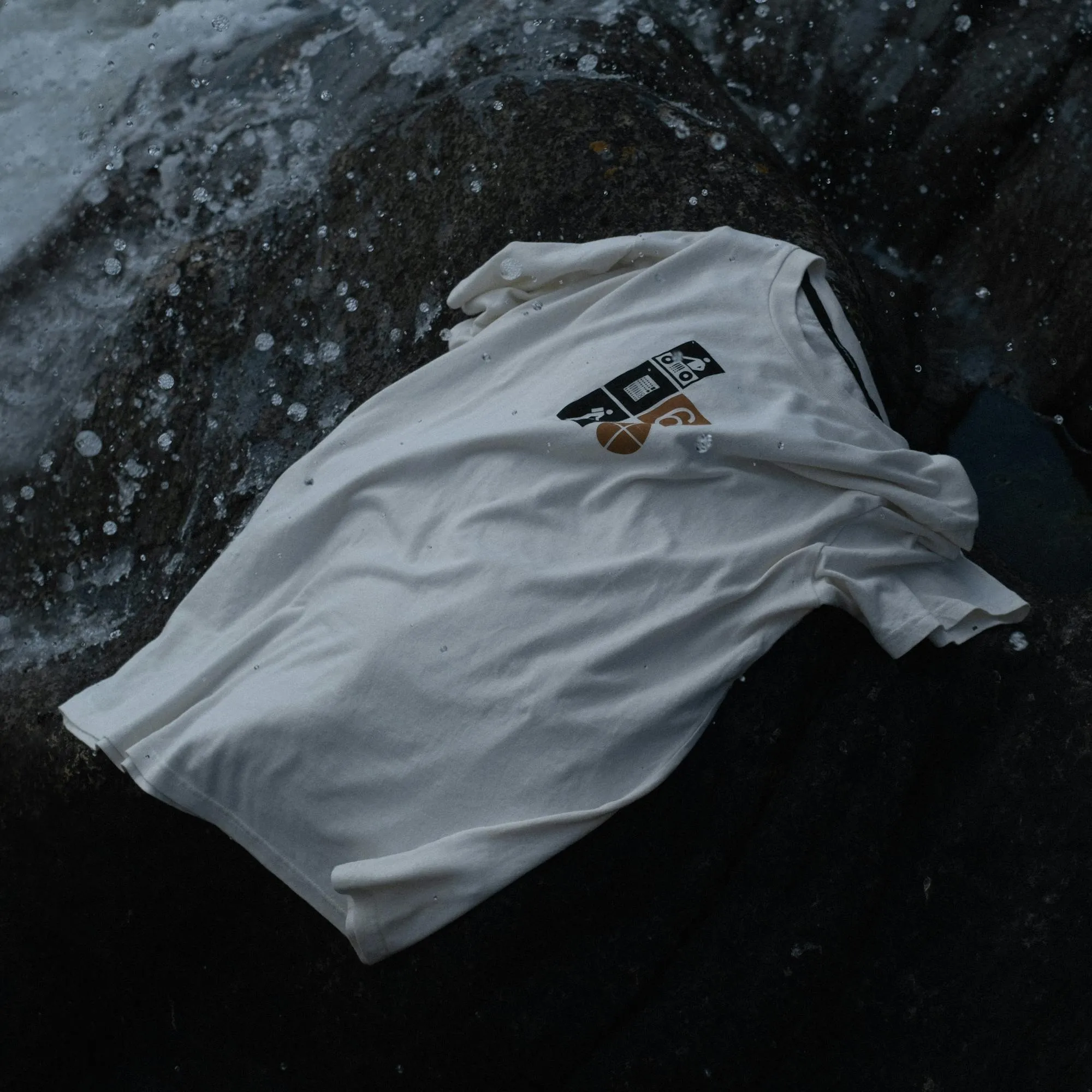 field t-shirt (XL)
